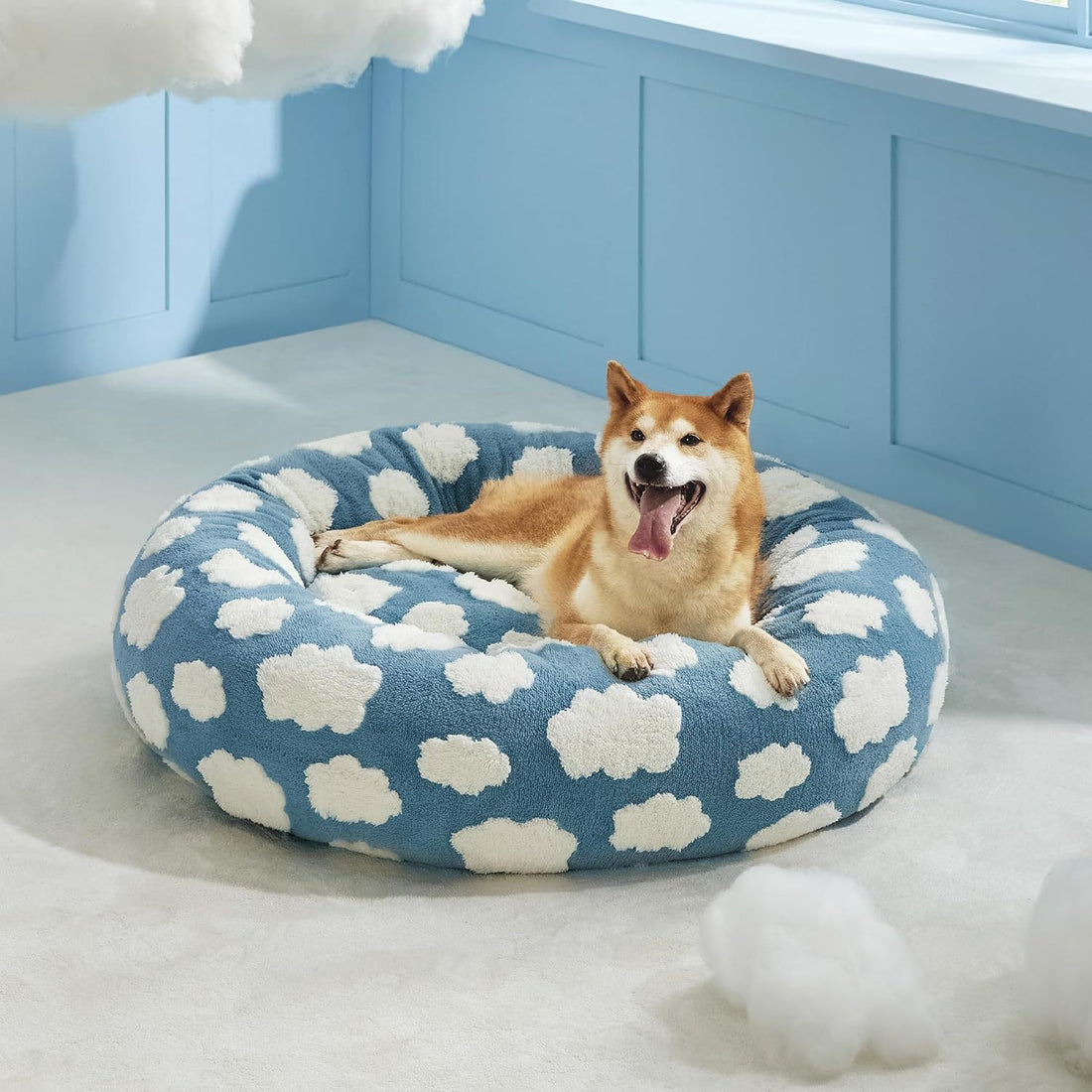 Lesure Round Cat & Small Dog Bed – Calming Plush Donut with Anti-Slip Bottom